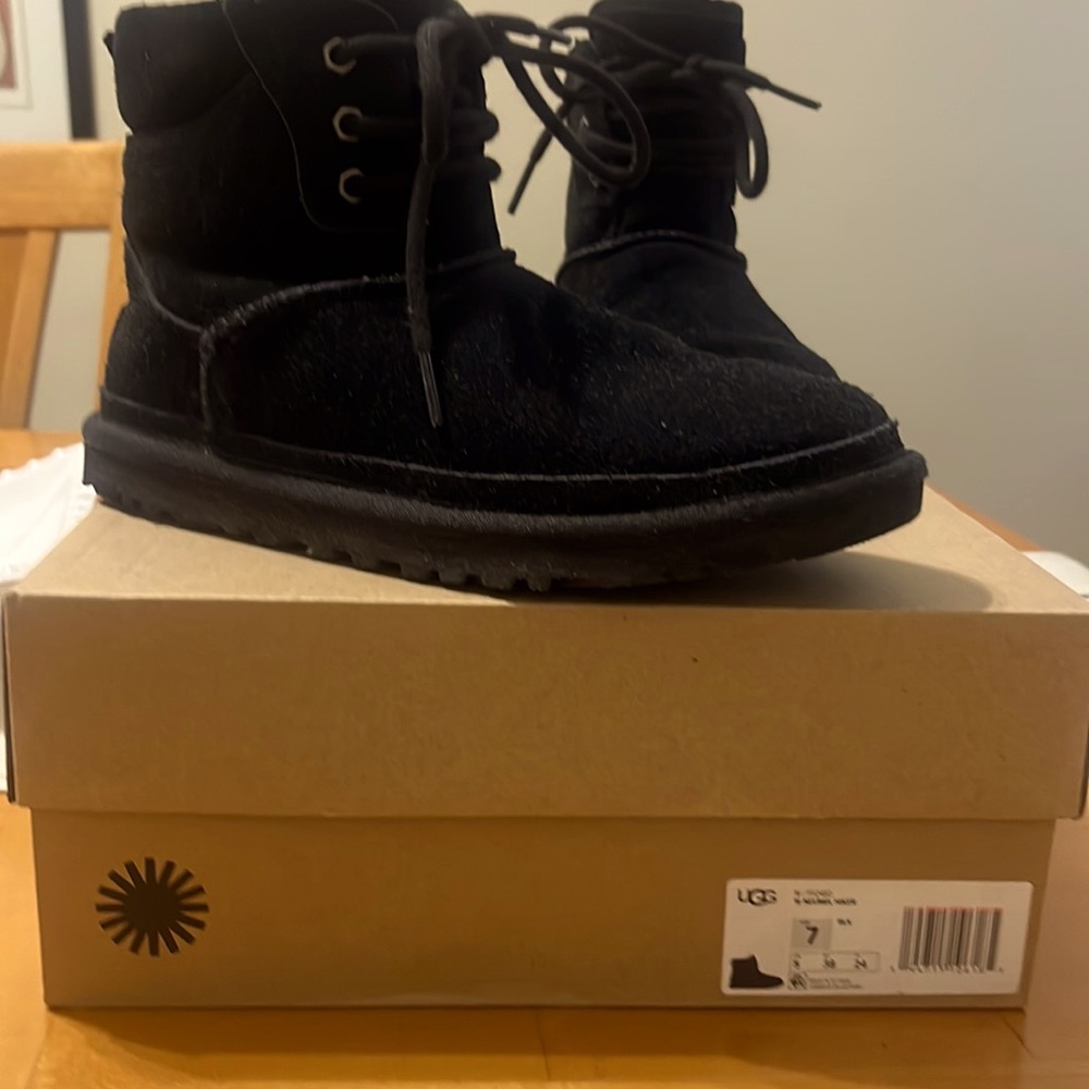 Ugg Neumel Hiker size 7 Black